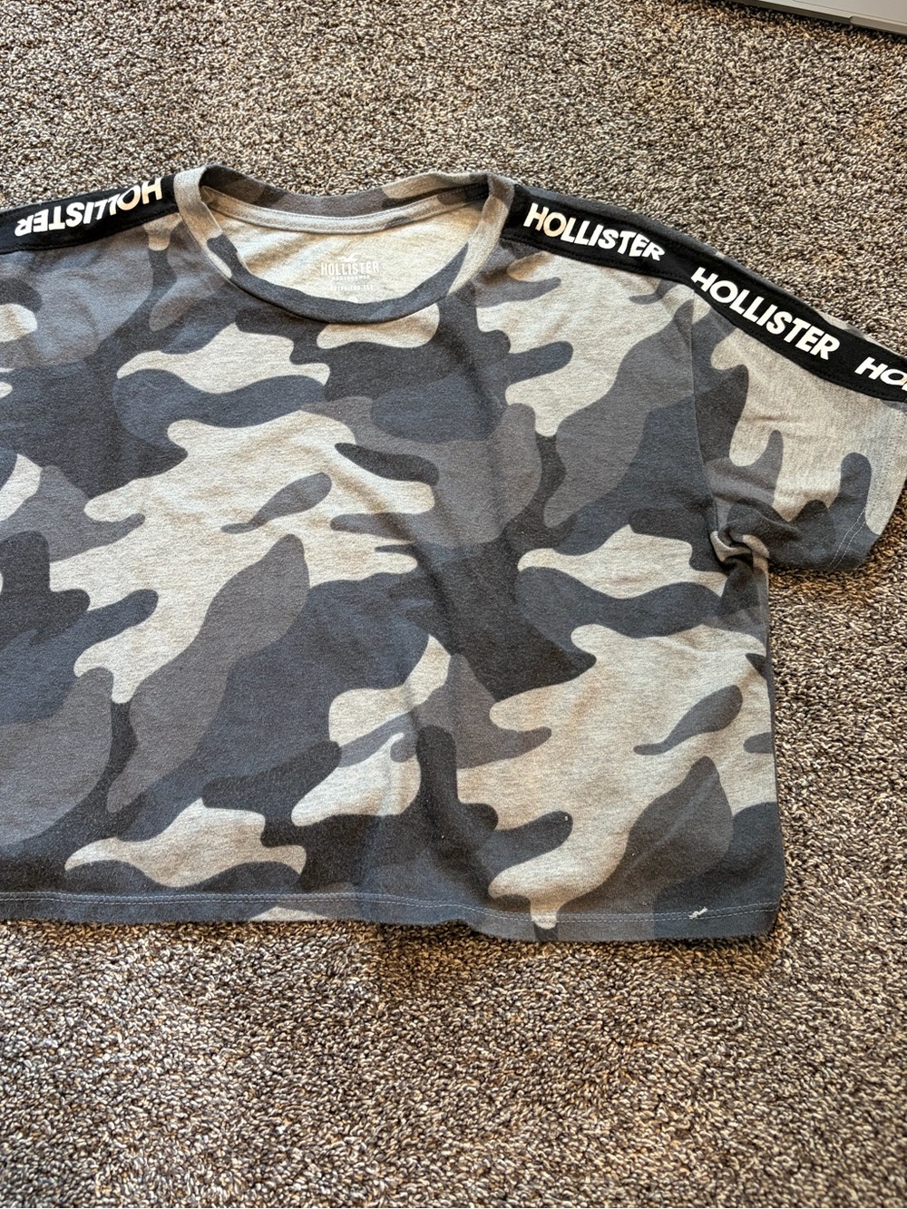 Hollister Gray Camo Short Sleeve Tee